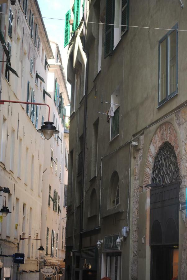 La Casa Accanto Al Duomo Генуя Экстерьер фото
